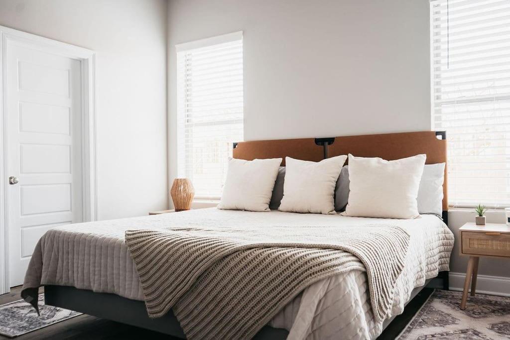 New Luxury Townhome Youngsville 外观 照片