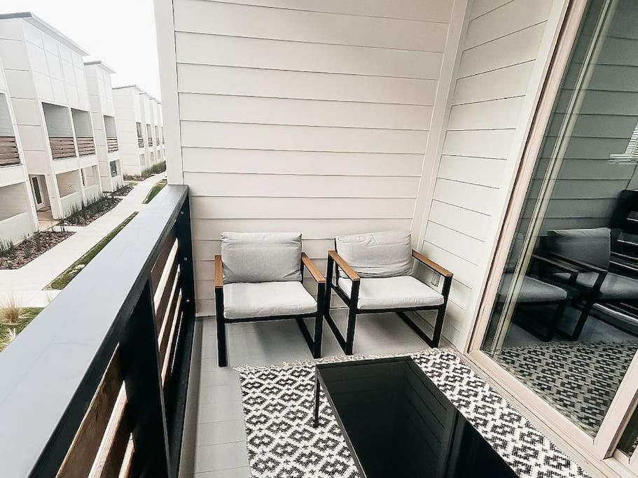 New Luxury Townhome Youngsville 外观 照片