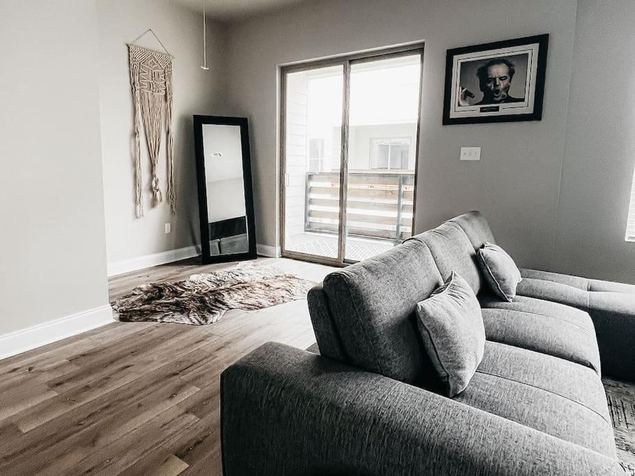 New Luxury Townhome Youngsville 外观 照片
